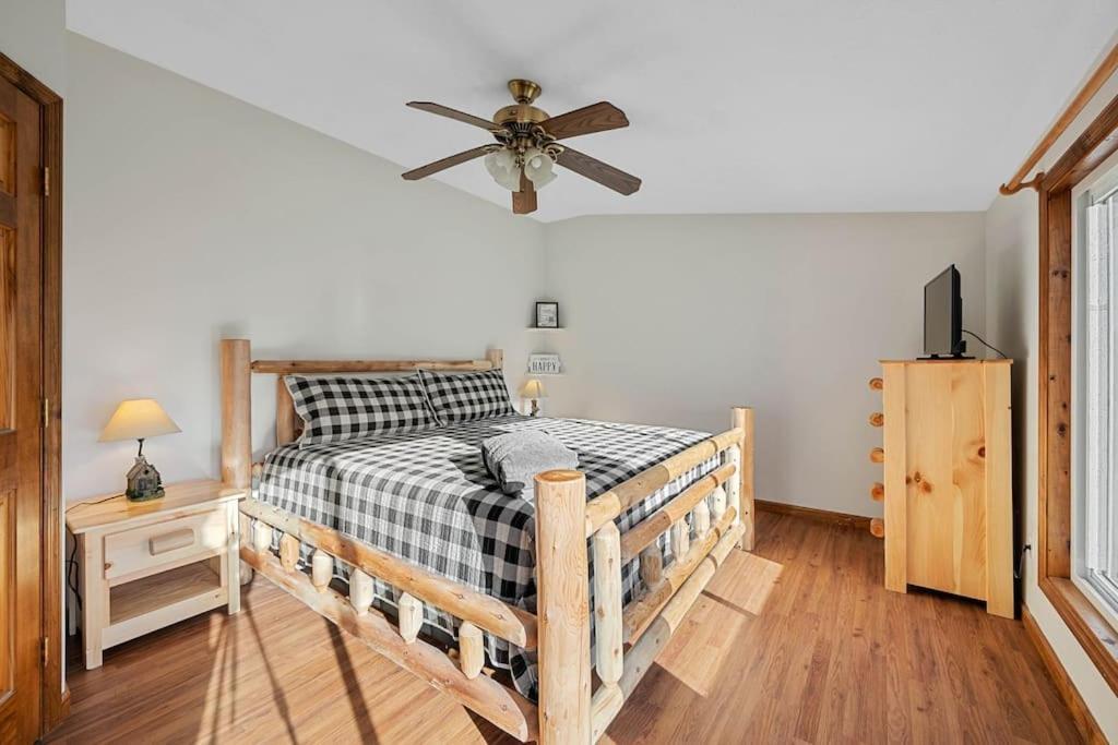 Dog Friendly! Views! Hot Tub! Close To Pf! Gsmnp 세비어빌 외부 사진