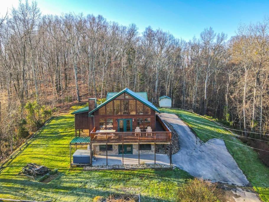Dog Friendly! Views! Hot Tub! Close To Pf! Gsmnp 세비어빌 외부 사진