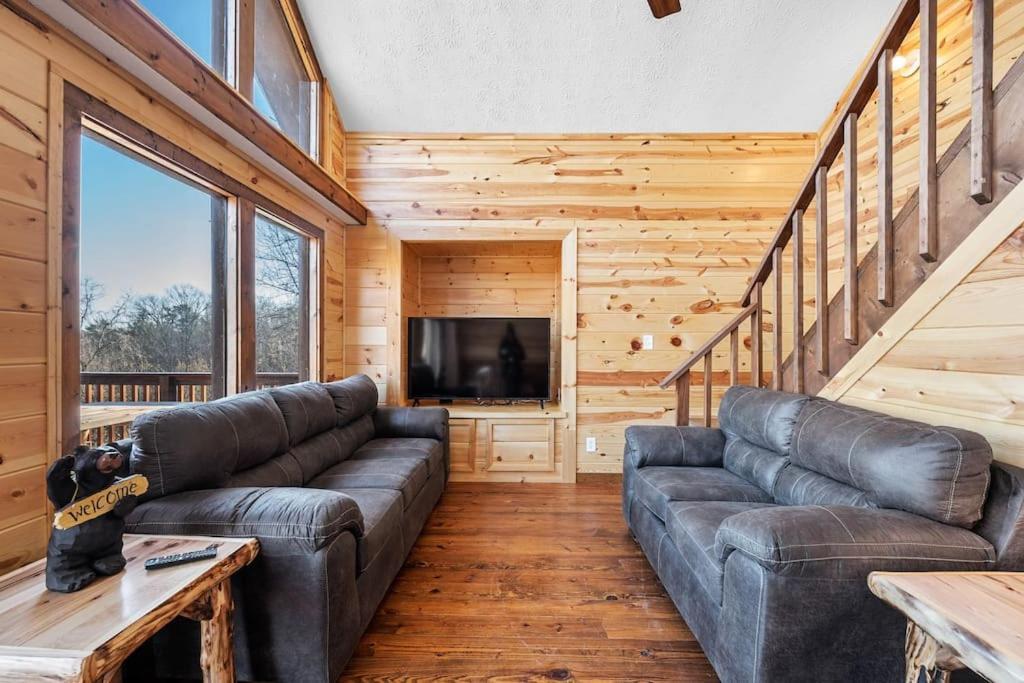 Dog Friendly! Views! Hot Tub! Close To Pf! Gsmnp 세비어빌 외부 사진
