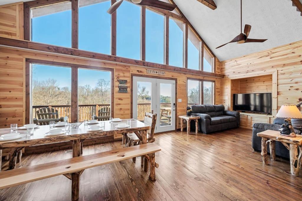 Dog Friendly! Views! Hot Tub! Close To Pf! Gsmnp 세비어빌 외부 사진