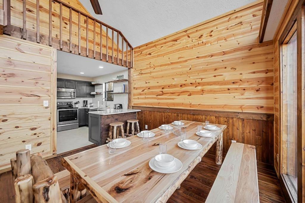 Dog Friendly! Views! Hot Tub! Close To Pf! Gsmnp 세비어빌 외부 사진